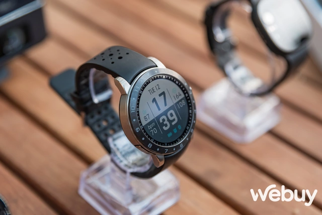 Trải nghiệm nhanh đồng hồ ASUS VivoWatch 5: Thiết kế cổ điển ấn tượng, đo được huyết áp, SpO2, giá gần 9 triệu đồng - Ảnh 5. Trải nghiệm nhanh đồng hồ ASUS VivoWatch 5: Thiết kế cổ điển ấn tượng, đo được huyết áp, SpO2, giá gần 9 triệu đồng - Ảnh 5.
