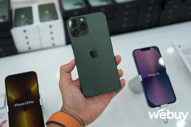 Mở bán chính thức iPhone 13 Series phiên bản Xanh lá tại Việt Nam - Ảnh 1. Mở bán chính thức iPhone 13 Series phiên bản Xanh lá tại Việt Nam - Ảnh 1.