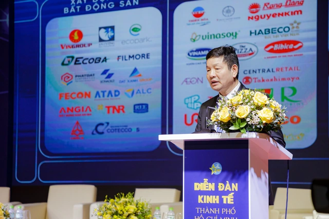 Chủ tịch FPT Trương Gia Bình: 7 năm trước Việt Nam có Flappy Bird và Nguyễn Hà Đông, nay có Axie Infinity! - Ảnh 2. Chủ tịch FPT Trương Gia Bình: 7 năm trước Việt Nam có Flappy Bird và Nguyễn Hà Đông, nay có Axie Infinity! - Ảnh 2.