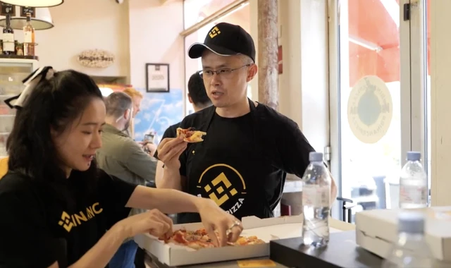 Vài ngày sau khi đăng tweet "Lại nghèo", CEO Binance CZ bị bắt gặp làm shipper giao pizza: Chuyện gì đang xảy ra? - Ảnh 2. Vài ngày sau khi đăng tweet "Lại nghèo", CEO Binance CZ bị bắt gặp làm shipper giao pizza: Chuyện gì đang xảy ra? - Ảnh 2.