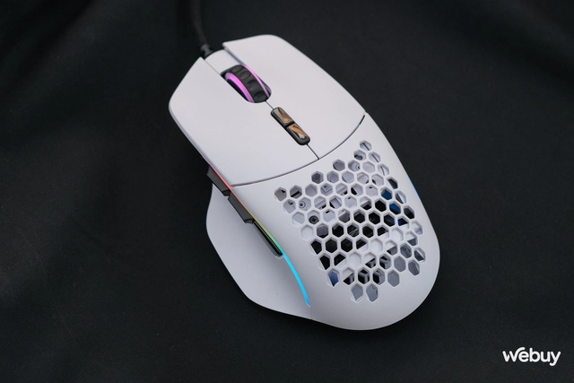 Trên tay Glorious Model I: Chuột gaming công thái học không dành cho người sợ lỗ, giá chỉ 1.5 triệu đồng - Ảnh 3. Trên tay Glorious Model I: Chuột gaming công thái học không dành cho người sợ lỗ, giá chỉ 1.5 triệu đồng - Ảnh 3.