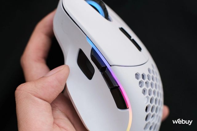 Trên tay Glorious Model I: Chuột gaming công thái học nhiều nút bấm, giá dưới 1.5 triệu đồng và không dành cho người... sợ lỗ - Ảnh 9. Trên tay Glorious Model I: Chuột gaming công thái học nhiều nút bấm, giá dưới 1.5 triệu đồng và không dành cho người... sợ lỗ - Ảnh 9.