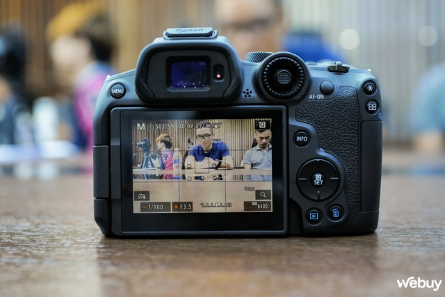 Tr&ecirc;n tay bộ đ&ocirc;i m&aacute;y ảnh EOS R7 v&agrave; R10: Canon ch&iacute;nh thức nghi&ecirc;m t&uacute;c với Mirrorless cảm biến APS-C - Ảnh 19.