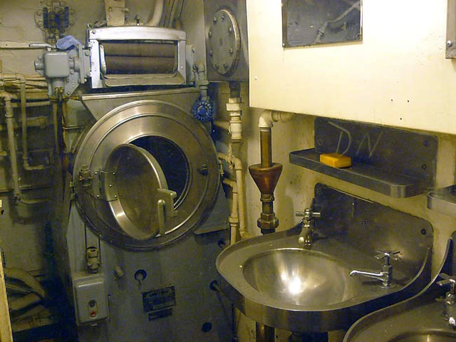 Môi trường làm việc này khắc nghiệt hơn cả trên trạm vụ trụ, con người chỉ có thể ở tối đa 90 ngày - Ảnh 9. Môi trường làm việc này khắc nghiệt hơn cả trên trạm vụ trụ, con người chỉ có thể ở tối đa 90 ngày - Ảnh 9.