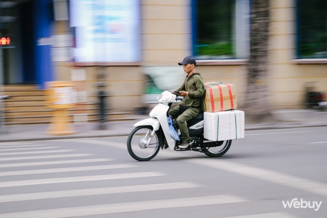 Tr&ecirc;n tay v&agrave; trải nghiệm nhanh Fujifilm X-H2s: Tốc độ được đặt l&ecirc;n h&agrave;ng đầu - Ảnh 18.