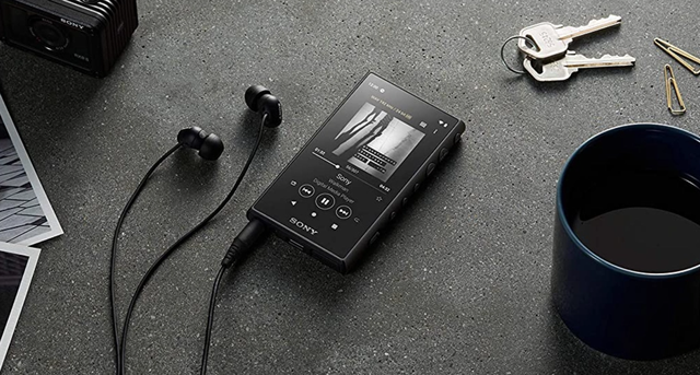 Thời đại smartphone nhưng vì đâu mà vẫn còn nhiều người sử dụng máy nghe nhạc MP3 "cổ lỗ sĩ"? - Ảnh 4. Thời đại smartphone nhưng vì đâu mà vẫn còn nhiều người sử dụng máy nghe nhạc MP3 "cổ lỗ sĩ"? - Ảnh 4.