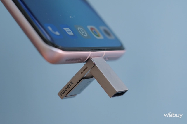 Dùng thử USB giá 350K của Xiaomi: Thiết kế nhỏ gọn, hai đầu A và C, tốc độ 169MB/s nhưng không phải có tiền là mua được - Ảnh 9. Dùng thử USB giá 350K của Xiaomi: Thiết kế nhỏ gọn, hai đầu A và C, tốc độ 169MB/s nhưng không phải có tiền là mua được - Ảnh 9.
