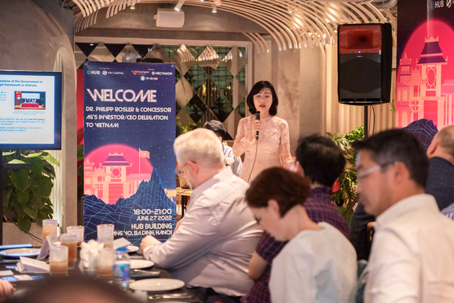 Đón tiếp Phó Thủ tướng Đức và phái đoàn thương mại Concessor AG trước thềm sự kiện blockchain/Web3 tại Việt Nam - Ảnh 2. Đón tiếp Phó Thủ tướng Đức và phái đoàn thương mại Concessor AG trước thềm sự kiện blockchain/Web3 tại Việt Nam - Ảnh 2.