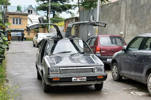 Thầy gi&aacute;o tự chế tạo xe năng lượng mặt trời: "T&ocirc;i đ&atilde; c&oacute; thể trở th&agrave;nh Elon Musk của Ấn Độ" - Ảnh 3.