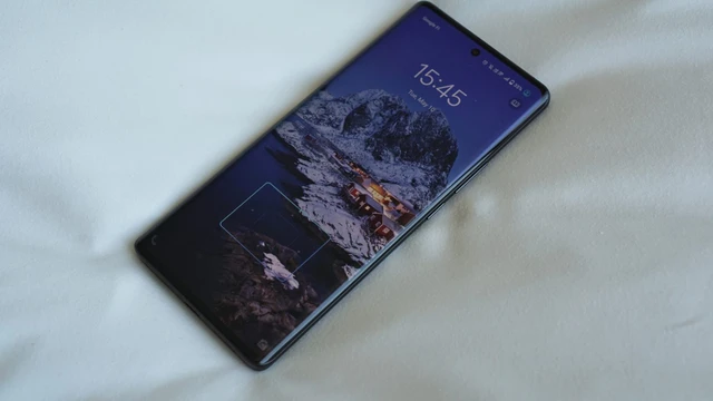 Đây là chiếc smartphone có cảm biến vân tay dưới màn hình tốt nhất hiện nay - Ảnh 4. Đây là chiếc smartphone có cảm biến vân tay dưới màn hình tốt nhất hiện nay - Ảnh 4.