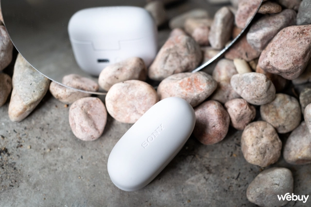 Trên tay bộ đôi tai nghe Sony WH-1000XM5 và LinkBuds S: Một nhét trong một chụp tai, nhưng cả hai đều hiện đại - Ảnh 4. Trên tay bộ đôi tai nghe Sony WH-1000XM5 và LinkBuds S: Một nhét trong một chụp tai, nhưng cả hai đều hiện đại - Ảnh 4.