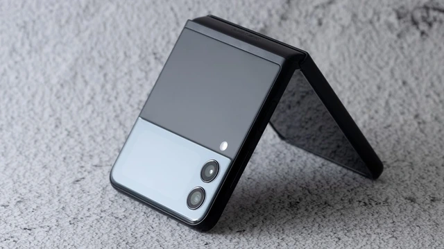 Samsung giảm kỳ vọng vào doanh số Galaxy Z Fold 5 và Flip 5 - Ảnh 2. Samsung giảm kỳ vọng vào doanh số Galaxy Z Fold 5 và Flip 5 - Ảnh 2.