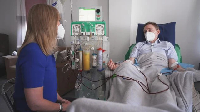 Nở rộ liệu ph&aacute;p "rửa m&aacute;u" chữa hậu COVID, c&oacute; người b&aacute;n nh&agrave;, ti&ecirc;u cả tỷ đồng, tiền mất m&agrave; tật vẫn mang - Ảnh 4.