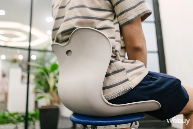 Ngồi ngay ngắn chơi game để không hại cột sống với chiếc ghế chỉnh dáng đơn giản này - Ảnh 11. Ngồi ngay ngắn chơi game để không hại cột sống với chiếc ghế chỉnh dáng đơn giản này - Ảnh 11.