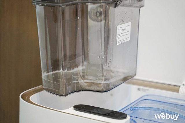 Robot hút bụi hơn 20 triệu mới của Dreame quá “đỉnh”: AI nhận diện cả dây điện, bông lau xoay tít nhưng tính năng hay nhất chưa dùng được - Ảnh 14. Robot hút bụi hơn 20 triệu mới của Dreame quá “đỉnh”: AI nhận diện cả dây điện, bông lau xoay tít nhưng tính năng hay nhất chưa dùng được - Ảnh 14.