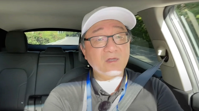 Kỹ sư ô tô hơn 35 năm kinh nghiệm đánh giá: 'VinFast VF 8 lái thú vị hơn BMW iX, Ford Mustang Mach-E, gần giống Porsche Macan' - Ảnh 10. Kỹ sư ô tô hơn 35 năm kinh nghiệm đánh giá: 'VinFast VF 8 lái thú vị hơn BMW iX, Ford Mustang Mach-E, gần giống Porsche Macan' - Ảnh 10.