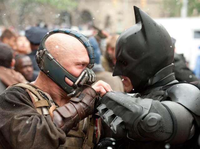 The Dark Knight Rises 10 năm nh&igrave;n lại: Đoạn kết của bản thi&ecirc;n anh h&ugrave;ng ca đ&atilde; thay đổi ho&agrave;n to&agrave;n d&ograve;ng phim si&ecirc;u anh h&ugrave;ng - Ảnh 4.