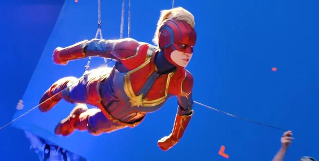 Những cảnh bay lượn trong loạt bom tấn si&ecirc;u anh h&ugrave;ng được thực hiện như thế n&agrave;o? - Ảnh 3.