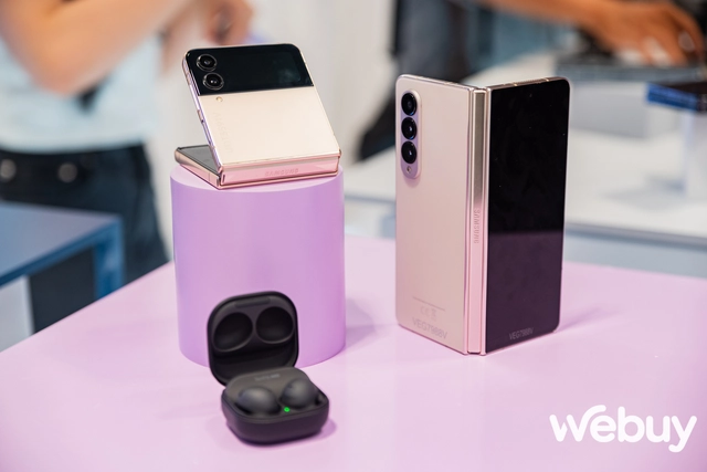 Đây là giá bán Galaxy Z Fold4, Z Flip4, Watch5 series và Buds2 Pro tại Việt Nam - Ảnh 1. Đây là giá bán Galaxy Z Fold4, Z Flip4, Watch5 series và Buds2 Pro tại Việt Nam - Ảnh 1.