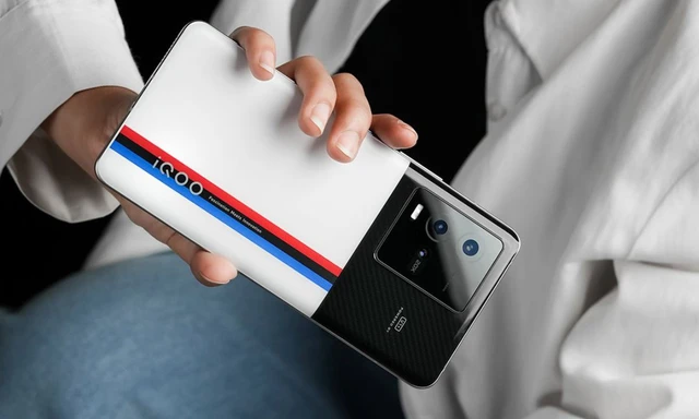 vivo ra mắt smartphone Snapdragon 8+ Gen 1 giá dưới 15 triệu - Ảnh 3. vivo ra mắt smartphone Snapdragon 8+ Gen 1 giá dưới 15 triệu - Ảnh 3.