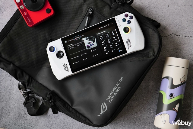 'Trên vai' túi đeo chéo ROG Archer Messenger 14: Nhiều ngăn nhỏ, kháng nước, đựng được laptop 14 inch- Ảnh 17. 'Trên vai' túi đeo chéo ROG Archer Messenger 14: Nhiều ngăn nhỏ, kháng nước, đựng được laptop 14 inch- Ảnh 17.