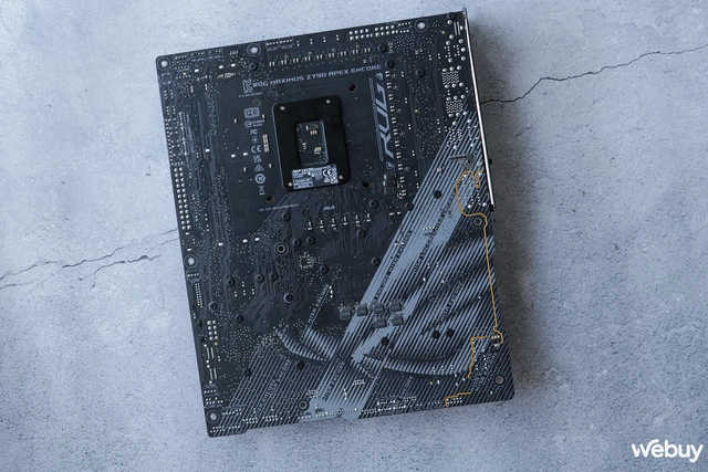 Trải nghiệm nhanh ROG MAXIMUS Z790 APEX ENCORE: Bo mạch chủ hàng đầu cho người dùng thích "em yêu khoa học"- Ảnh 8. Trải nghiệm nhanh ROG MAXIMUS Z790 APEX ENCORE: Bo mạch chủ hàng đầu cho người dùng thích "em yêu khoa học"- Ảnh 8.