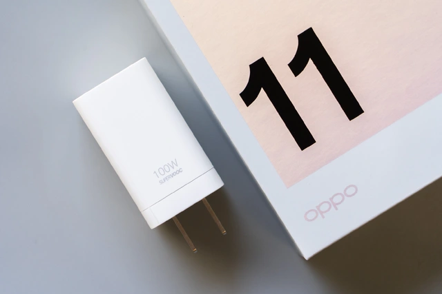 OPPO Reno11 Pro ra mắt: Snapdragon 8+ Gen 1, sạc 100W, camera 50MP, giá 11,9 triệu đồng- Ảnh 7. OPPO Reno11 Pro ra mắt: Snapdragon 8+ Gen 1, sạc 100W, camera 50MP, giá 11,9 triệu đồng- Ảnh 7.