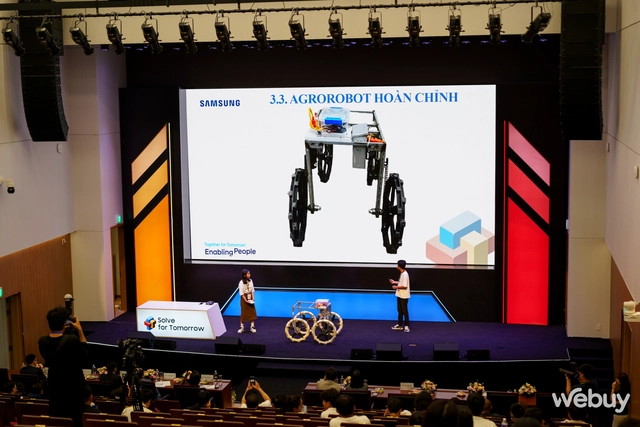 Áp dụng công nghệ vào nông nghiệp, 2 học sinh THCS từ Hậu Giang đạt giải Nhất Solve for Tomorrow 2023- Ảnh 2. Áp dụng công nghệ vào nông nghiệp, 2 học sinh THCS từ Hậu Giang đạt giải Nhất Solve for Tomorrow 2023- Ảnh 2.