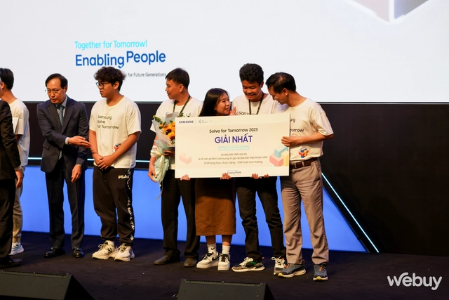 Áp dụng công nghệ vào nông nghiệp, 2 học sinh THCS từ Hậu Giang đạt giải Nhất Solve for Tomorrow 2023- Ảnh 5. Áp dụng công nghệ vào nông nghiệp, 2 học sinh THCS từ Hậu Giang đạt giải Nhất Solve for Tomorrow 2023- Ảnh 5.