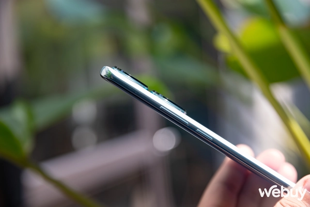 Cận cảnh Honor 90: Thiết kế không lạ nhưng vẫn cuốn, camera cực "oách" trong phân khúc tầm trung- Ảnh 6. Cận cảnh Honor 90: Thiết kế không lạ nhưng vẫn cuốn, camera cực "oách" trong phân khúc tầm trung- Ảnh 6.