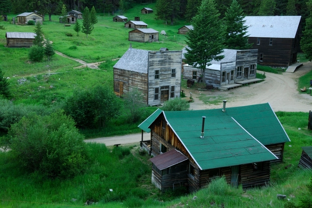Tại sao không ai muốn sống ở một thị trấn nhỏ với thức ăn, nhà ở miễn phí và còn có cả tiền lương?- Ảnh 1. Tại sao không ai muốn sống ở một thị trấn nhỏ với thức ăn, nhà ở miễn phí và còn có cả tiền lương?- Ảnh 1.