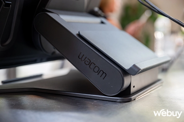 Cận cảnh bảng vẽ Wacom Cintiq Pro 17, bộ công cụ mà dân sáng tạo, thiết kế đồ hoạ “chỉ biết ước”- Ảnh 7. Cận cảnh bảng vẽ Wacom Cintiq Pro 17, bộ công cụ mà dân sáng tạo, thiết kế đồ hoạ “chỉ biết ước”- Ảnh 7.