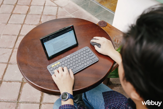 Lenovo Legion Go l&agrave; thiết bị &lsquo;khơi gợi&rsquo; lại niềm vui của t&ocirc;i với thị trường c&ocirc;ng nghệ- Ảnh 11.