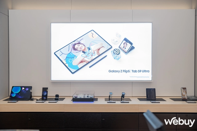 Điều gì hấp dẫn bên trong Cửa Hàng Trải Nghiệm Samsung lớn nhất cả nước vừa mới được khai trương- Ảnh 3. Điều gì hấp dẫn bên trong Cửa Hàng Trải Nghiệm Samsung lớn nhất cả nước vừa mới được khai trương- Ảnh 3.