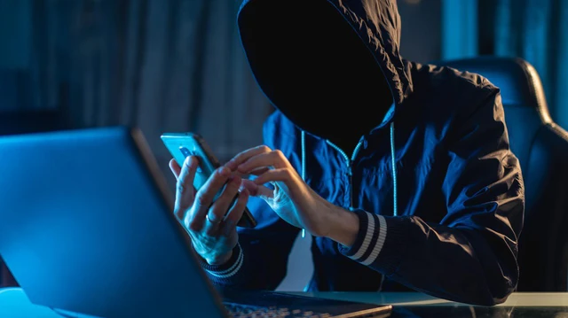 Hàng nghìn người đã bị lừa theo cách này: Dùng deepfake giả mạo giọng nói người thân vay tiền - Nghe quá giống thật, tin tưởng chuyển tiền ngay! - Ảnh 1. Hàng nghìn người đã bị lừa theo cách này: Dùng deepfake giả mạo giọng nói người thân vay tiền - Nghe quá giống thật, tin tưởng chuyển tiền ngay! - Ảnh 1.