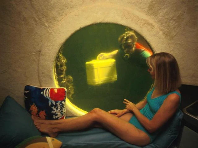 Vị gi&aacute;o sư 55 tuổi n&agrave;y sẽ xuống biển sống trong 100 ng&agrave;y, để ph&aacute; kỷ lục thế giới v&agrave; nghi&ecirc;n cứu những g&igrave; xảy ra với cơ thể - Ảnh 14.