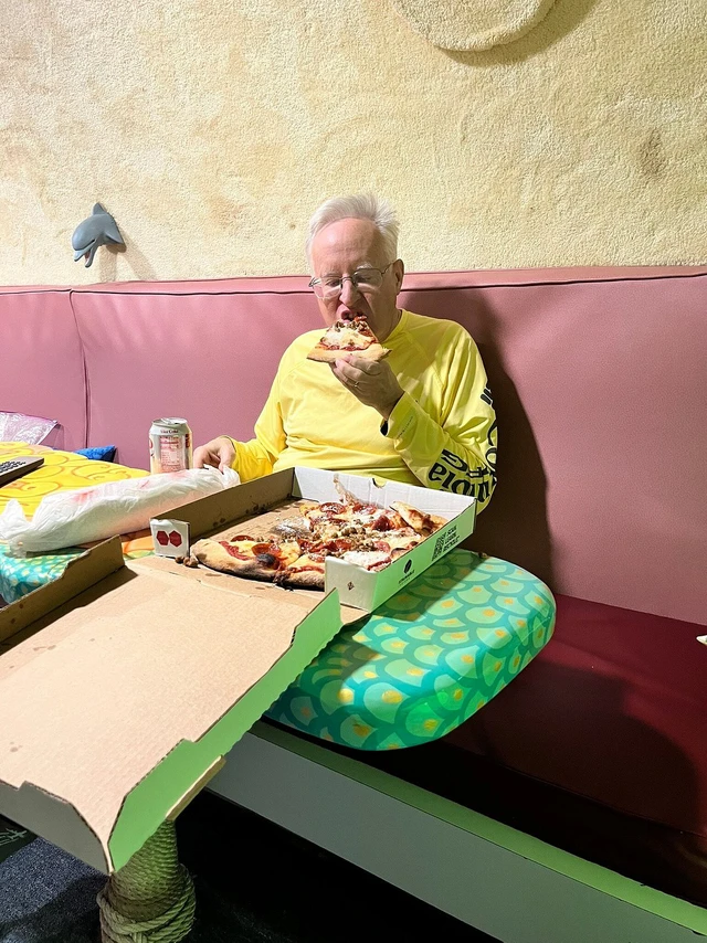 Vị gi&aacute;o sư 55 tuổi n&agrave;y sẽ xuống biển sống trong 100 ng&agrave;y, để ph&aacute; kỷ lục thế giới v&agrave; nghi&ecirc;n cứu những g&igrave; xảy ra với cơ thể - Ảnh 16.