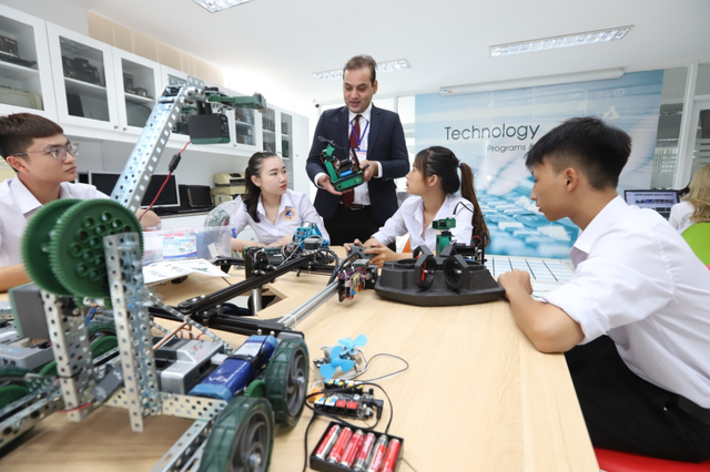 Bộ KH&CN sẽ b&agrave;n về vấn đề ph&aacute;p l&yacute; v&agrave; đạo đức khi ứng dụng AI - Ảnh 1.