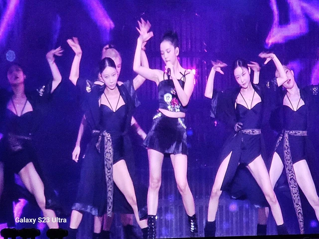 Cầm Galaxy S23 Ultra đi concert BlackPink mới thấy zoom quang 10x “hơn người” đến mức nào - Ảnh 5. Cầm Galaxy S23 Ultra đi concert BlackPink mới thấy zoom quang 10x “hơn người” đến mức nào - Ảnh 5.