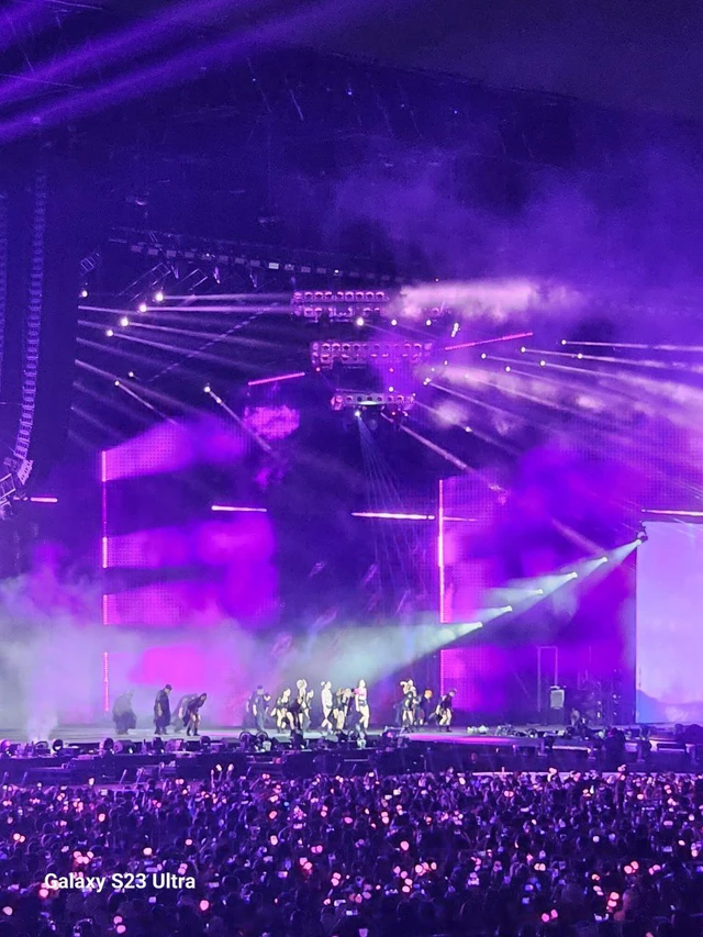 Cầm Galaxy S23 Ultra đi concert BlackPink mới thấy zoom quang 10x “hơn người” đến mức nào - Ảnh 3. Cầm Galaxy S23 Ultra đi concert BlackPink mới thấy zoom quang 10x “hơn người” đến mức nào - Ảnh 3.
