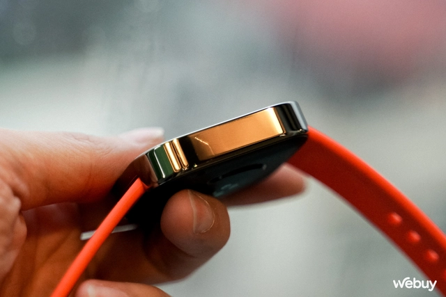 Trên tay CMF Watch Pro của Nothing: Hàng hiếm tại Việt Nam, đã khó mua lại khó dùng vì lỗi này- Ảnh 8. Trên tay CMF Watch Pro của Nothing: Hàng hiếm tại Việt Nam, đã khó mua lại khó dùng vì lỗi này- Ảnh 8.