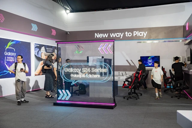 Từ bạn sinh viên sử dụng Galaxy S22 cho tới chàng IT Note Fan, hàng loạt Samfan không giấu khỏi sự hào hứng khi trải nghiệm Galaxy S24 mới- Ảnh 2. Từ bạn sinh viên sử dụng Galaxy S22 cho tới chàng IT Note Fan, hàng loạt Samfan không giấu khỏi sự hào hứng khi trải nghiệm Galaxy S24 mới- Ảnh 2.