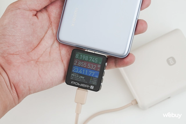 Pin dự phòng Xiaomi này cực đáng mua: Dung lượng 10.000mAh, công suất 33W, tích hợp cả dây sạc mà giá chỉ hơn 400.000 đồng- Ảnh 12. Pin dự phòng Xiaomi này cực đáng mua: Dung lượng 10.000mAh, công suất 33W, tích hợp cả dây sạc mà giá chỉ hơn 400.000 đồng- Ảnh 12.