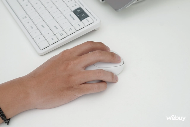 Đây là combo bàn phím, chuột không dây siêu nhỏ gọn, siêu yên tĩnh cho dân văn phòng, nay có thêm màu trắng cực xinh, giá chỉ từ 350.000 đồng- Ảnh 19. Đây là combo bàn phím, chuột không dây siêu nhỏ gọn, siêu yên tĩnh cho dân văn phòng, nay có thêm màu trắng cực xinh, giá chỉ từ 350.000 đồng- Ảnh 19.