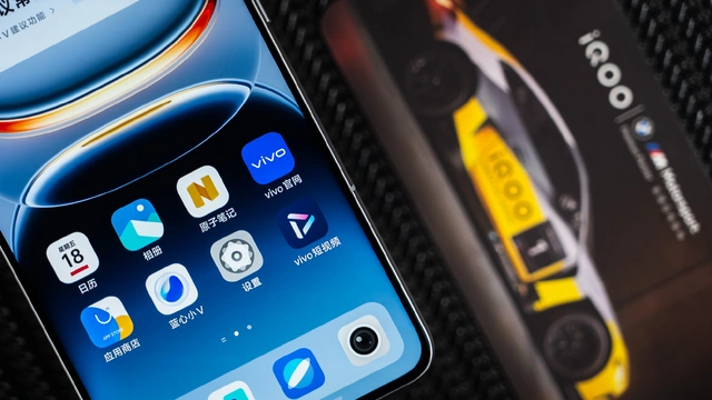 Cận cảnh smartphone 3 triệu điểm AnTuTu, Xiaomi 15 liệu có cửa cạnh tranh?- Ảnh 13. Cận cảnh smartphone 3 triệu điểm AnTuTu, Xiaomi 15 liệu có cửa cạnh tranh?- Ảnh 13.