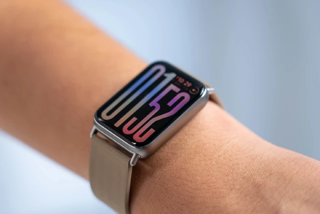 Cận cảnh smartband "quốc dân" Xiaomi Band 9 Pro : Thiết kế kim loại, màn hình siêu sáng, siêu mượt, GPS tích hợp, pin 3 tuần, giá rẻ chỉ hơn 1 triệu đồng- Ảnh 7. Cận cảnh smartband "quốc dân" Xiaomi Band 9 Pro : Thiết kế kim loại, màn hình siêu sáng, siêu mượt, GPS tích hợp, pin 3 tuần, giá rẻ chỉ hơn 1 triệu đồng- Ảnh 7.