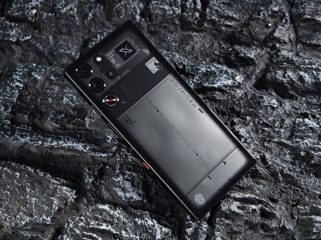 Cận cảnh smartphone chơi game pin 7.050mAh, camera ẩn màn hình, chip Snapdragon 8 Elite cực mạnh, giá ngang iPhone 16- Ảnh 1. Cận cảnh smartphone chơi game pin 7.050mAh, camera ẩn màn hình, chip Snapdragon 8 Elite cực mạnh, giá ngang iPhone 16- Ảnh 1.