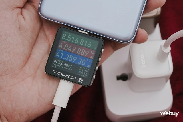 Trên tay củ sạc 45W bé nhất thế giới: Nhiều màu sắc, "tí hon" là thế nhưng lại sạc được cho cả MacBook Pro, giá chỉ 389.000 đồng- Ảnh 12. Trên tay củ sạc 45W bé nhất thế giới: Nhiều màu sắc, "tí hon" là thế nhưng lại sạc được cho cả MacBook Pro, giá chỉ 389.000 đồng- Ảnh 12.