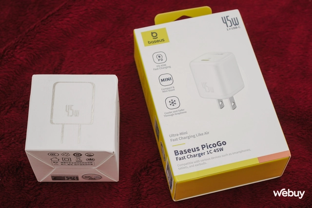 Trên tay củ sạc 45W bé nhất thế giới: Nhiều màu sắc, "tí hon" là thế nhưng lại sạc được cho cả MacBook Pro, giá chỉ 389.000 đồng- Ảnh 3. Trên tay củ sạc 45W bé nhất thế giới: Nhiều màu sắc, "tí hon" là thế nhưng lại sạc được cho cả MacBook Pro, giá chỉ 389.000 đồng- Ảnh 3.