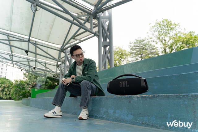 Trải nghiệm JBL Boombox 3 Wi-Fi: Công suất đến 200W, chống nước "xịn", stream nhạc qua AirPlay, Google Cast, pin đến 24 giờ, giá từ 12.99 triệu- Ảnh 15. Trải nghiệm JBL Boombox 3 Wi-Fi: Công suất đến 200W, chống nước "xịn", stream nhạc qua AirPlay, Google Cast, pin đến 24 giờ, giá từ 12.99 triệu- Ảnh 15.